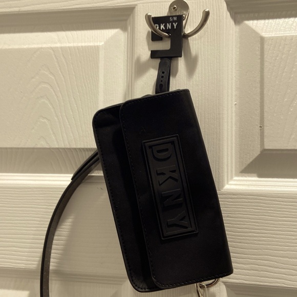 NWT DKNY Unisex Leather Shoulder Bag, WaistBag and Wallet - Picture 2 of 3
